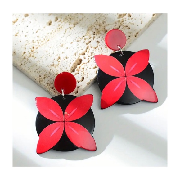 Jewelry - RED FOUR-LEAF CLOVERS EARRING